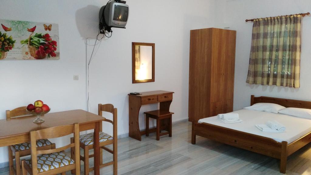 Soldatos Rooms Marantochori Номер фото