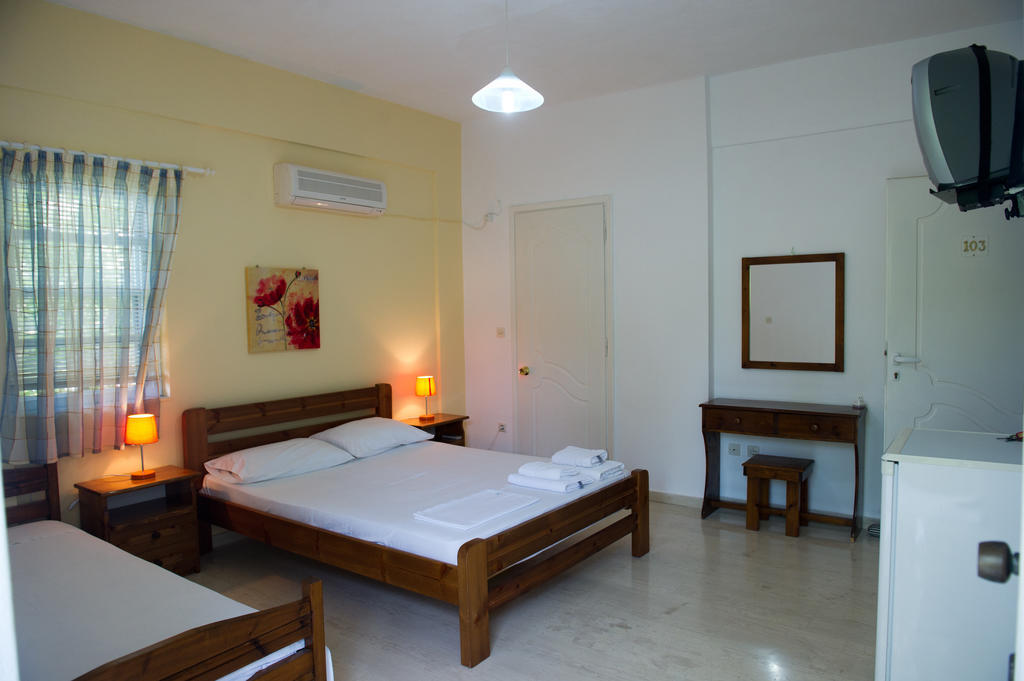 Soldatos Rooms Marantochori Номер фото