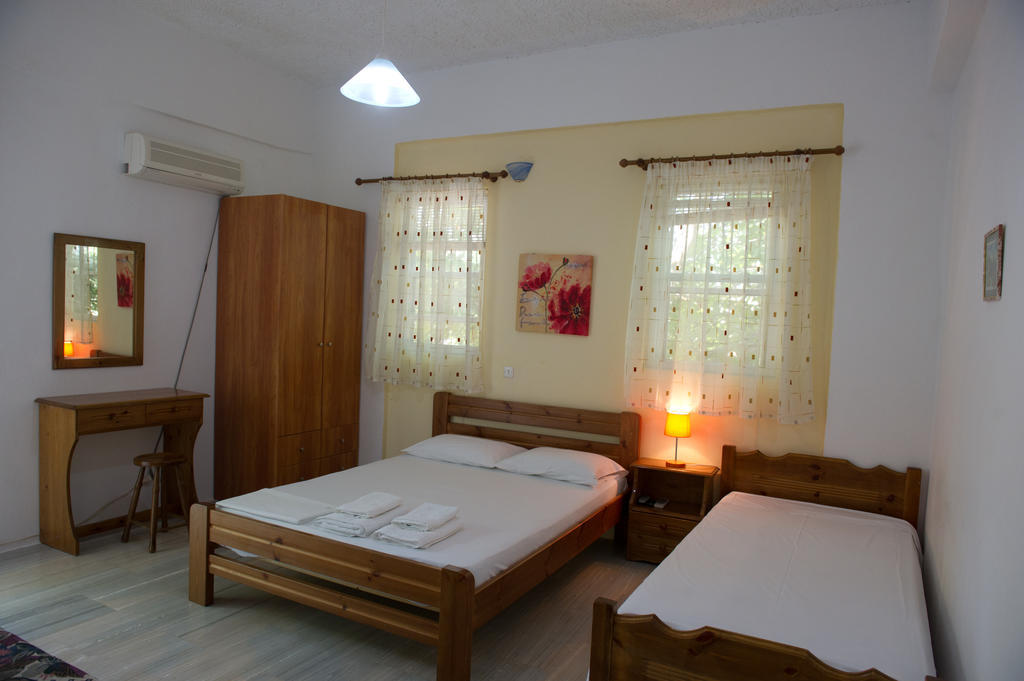 Soldatos Rooms Marantochori Номер фото