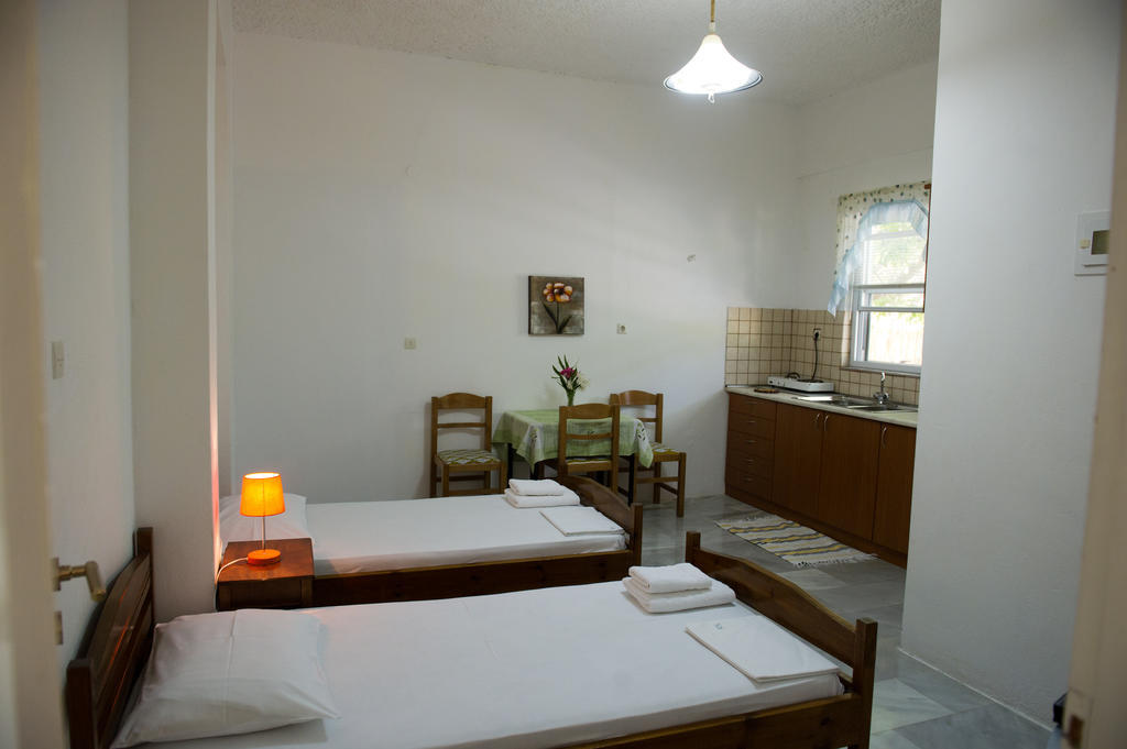 Soldatos Rooms Marantochori Номер фото